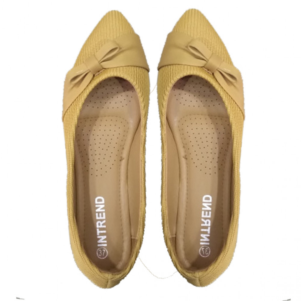 Close shoes